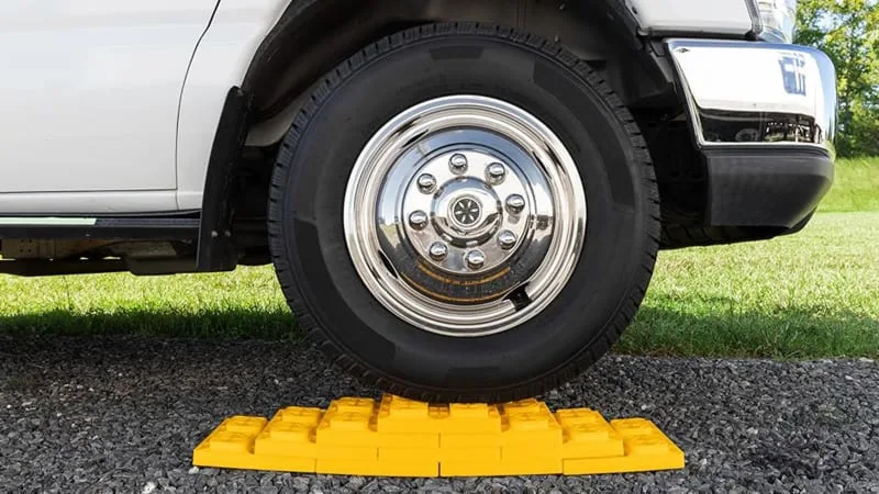 How to level a travel trailer, camper or RV?
