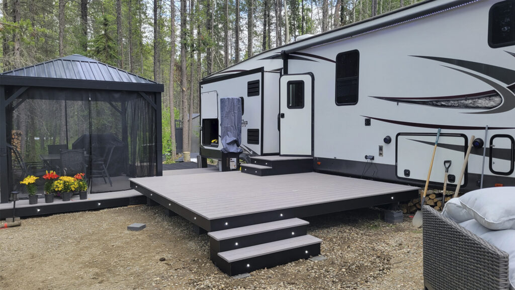 camper deck ideas