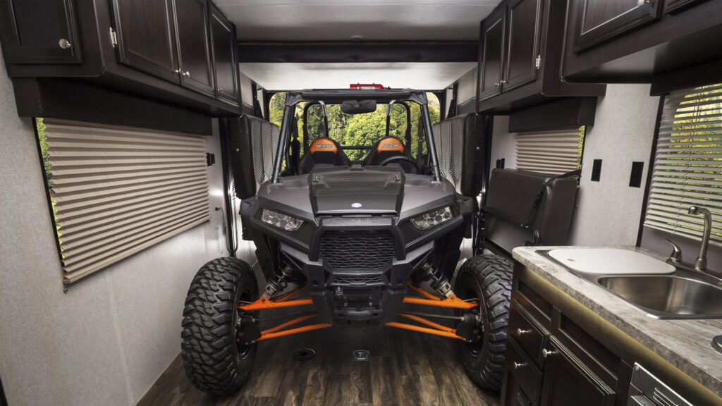 what is a toy hauler camper