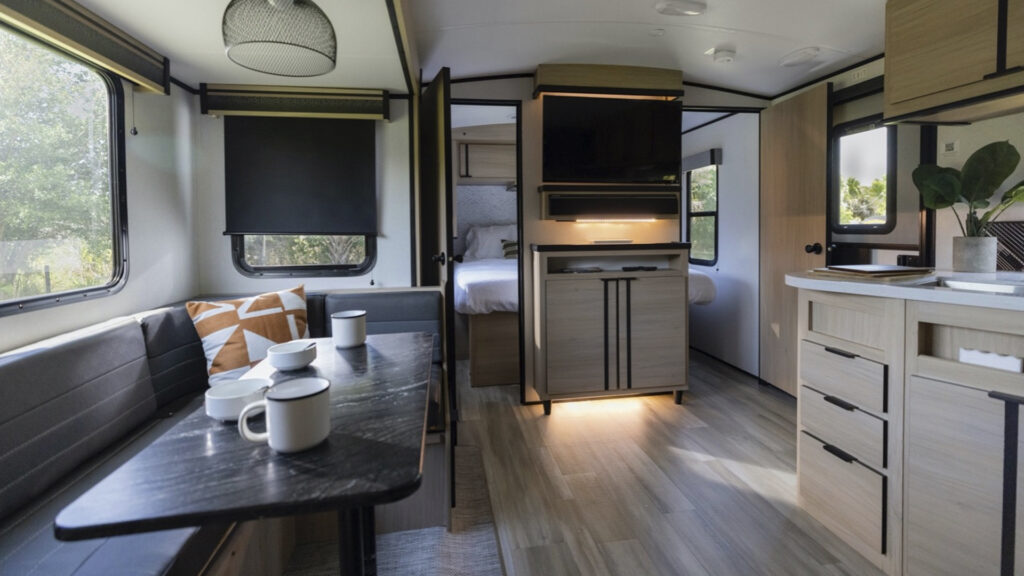 small bunkhouse camper