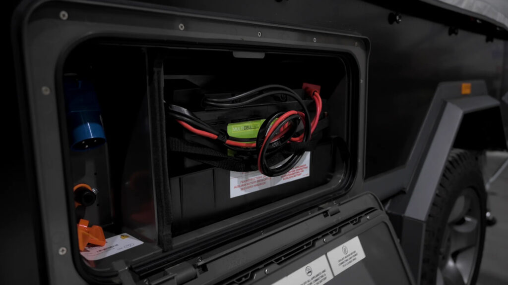 how to charge camper battery
